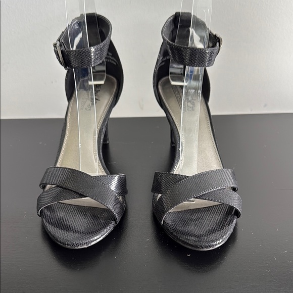Coach and Four Black Strappy Heels Sz 7 - Picture 2 of 11
